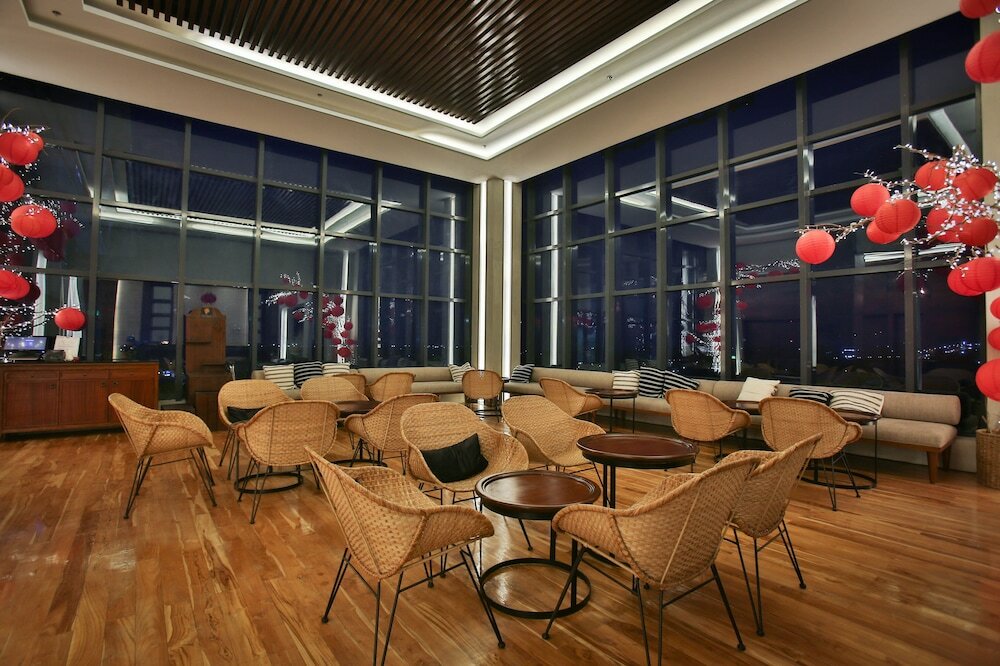 Фото Maayo Hotel