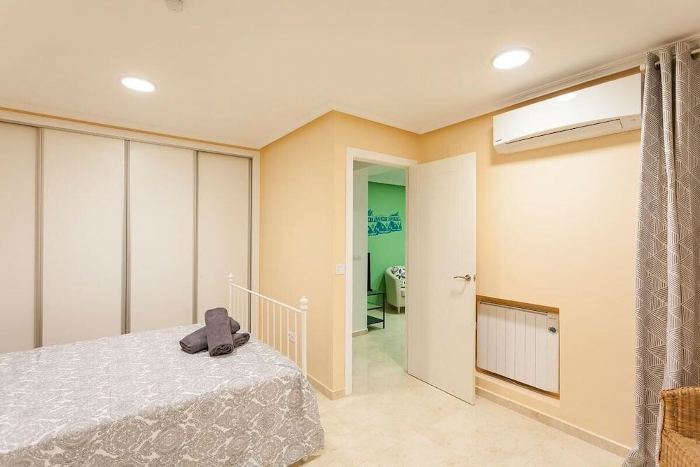 Фото Modern & Beautiful Apt. Historic District - Sol