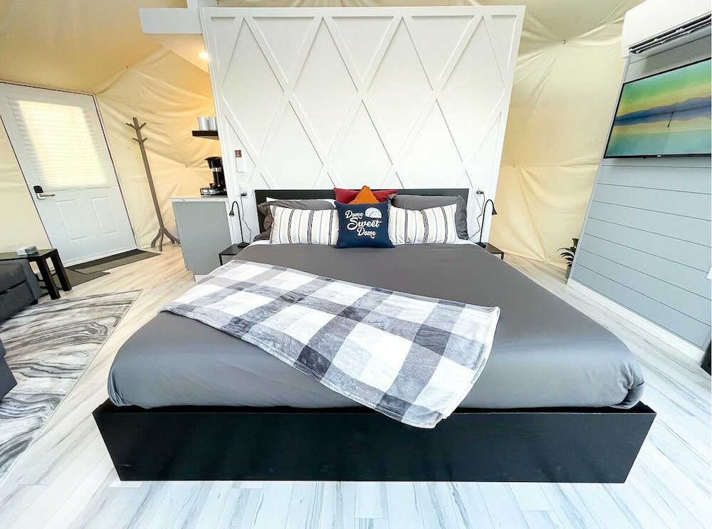 Фото Port Wade Glamping Domes