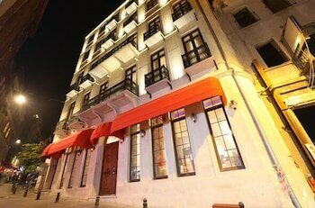 Galata Beyazıt Apartment в Бейоглу