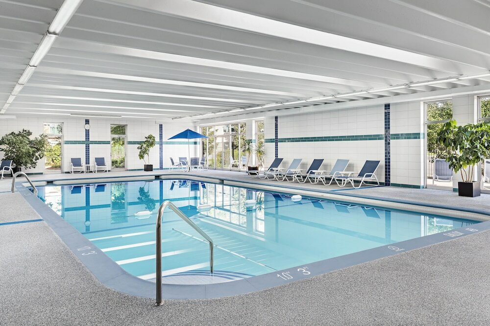 Фото Four Points by Sheraton London