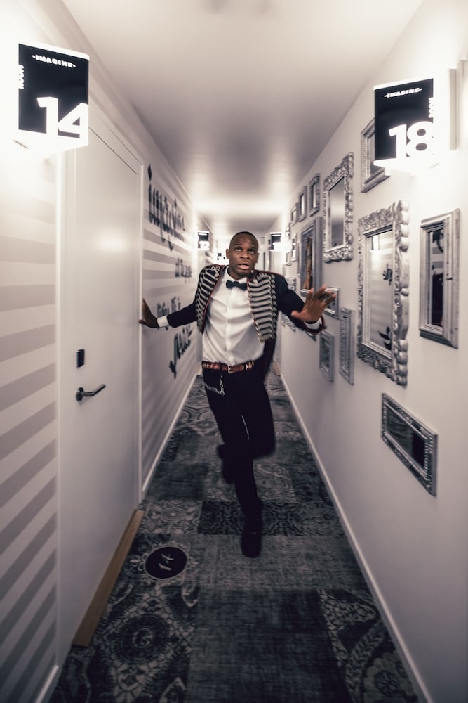 Фото Ibis Styles Lausanne Center Mad House