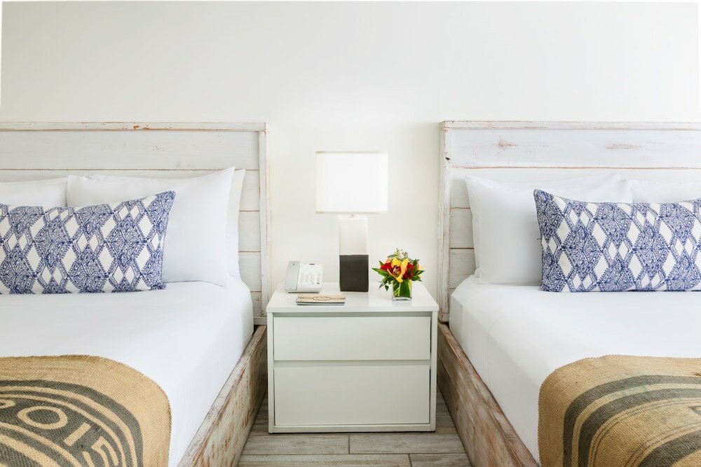 Фото The Gates Key West