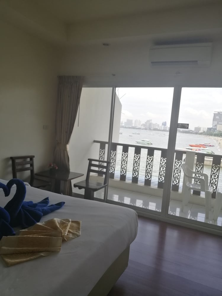 Фото At Sea Residence