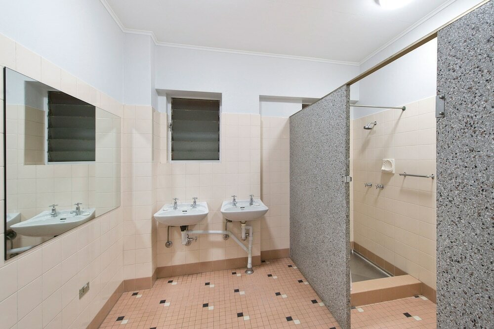 Фото Esplanade Hotel