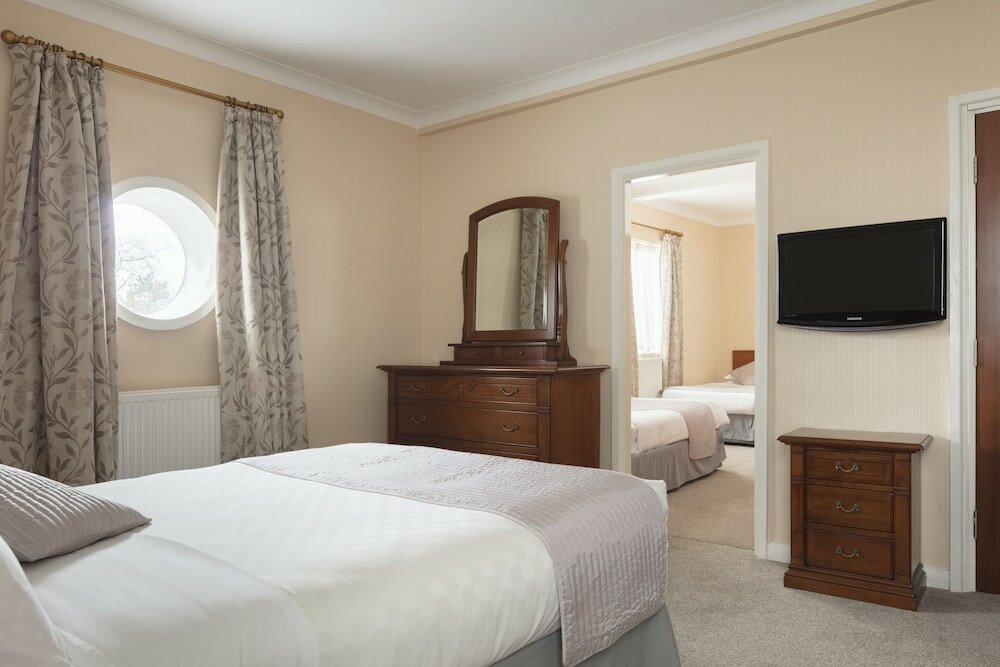 Фото Alma Lodge Hotel