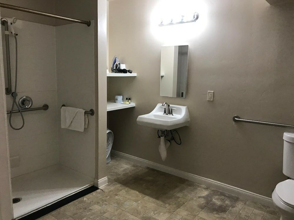 Фото La Jolla Riviera Inn