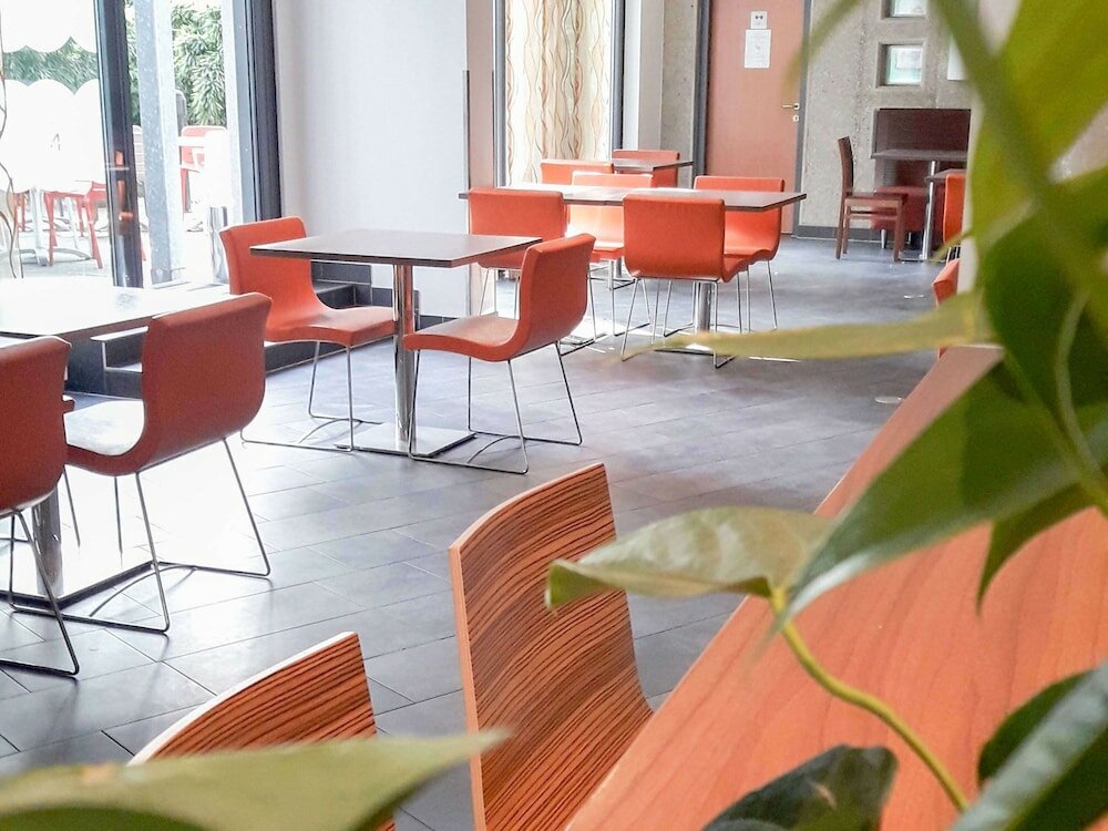 Фото Novotel Suites Wien City Donau