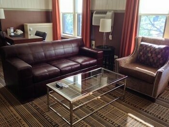 Фото Carleton of Oak Park