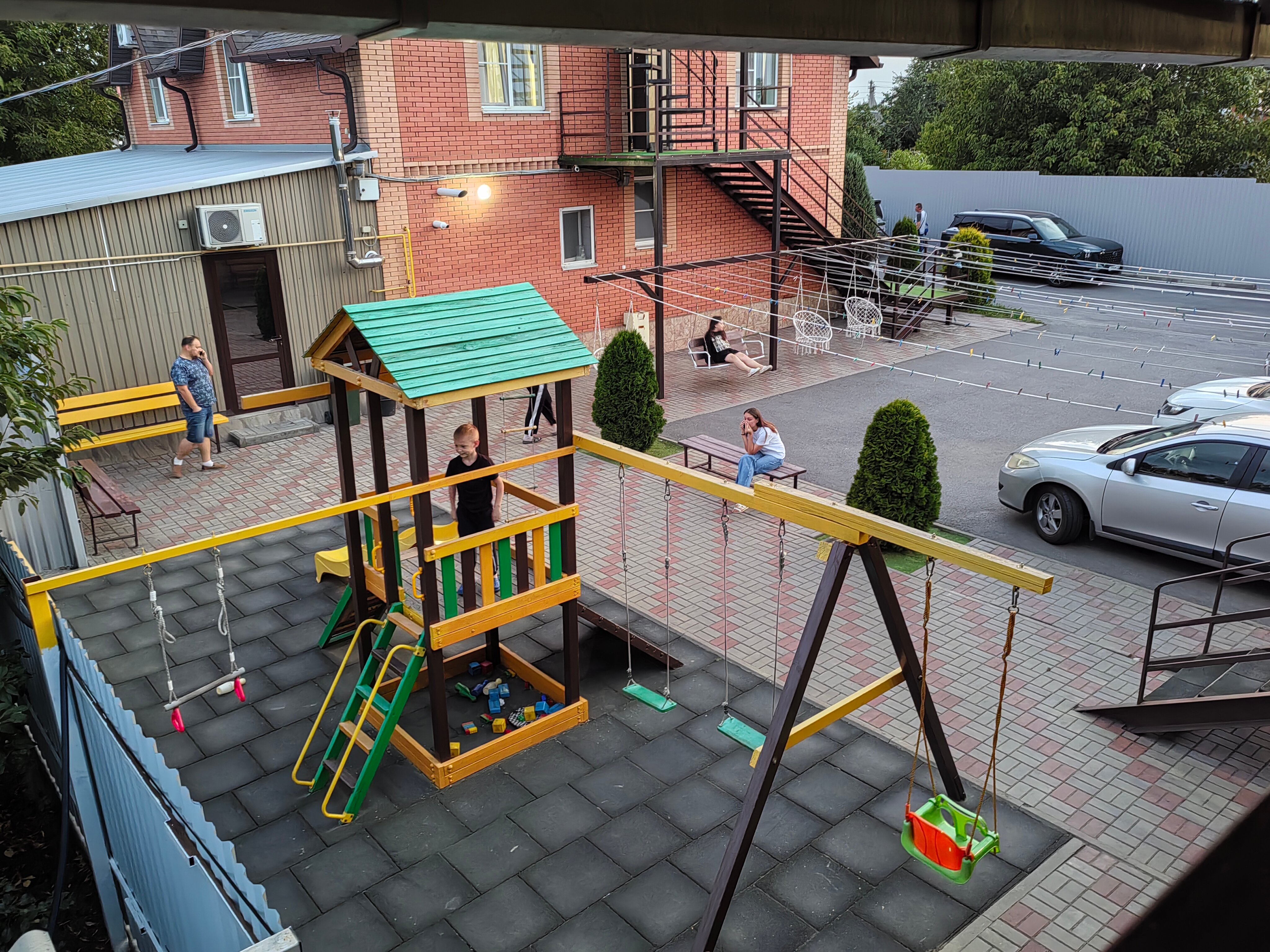 Фото отеля 2