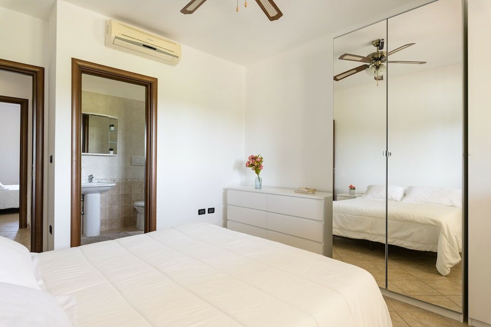 Фото Villa Bella con piscina