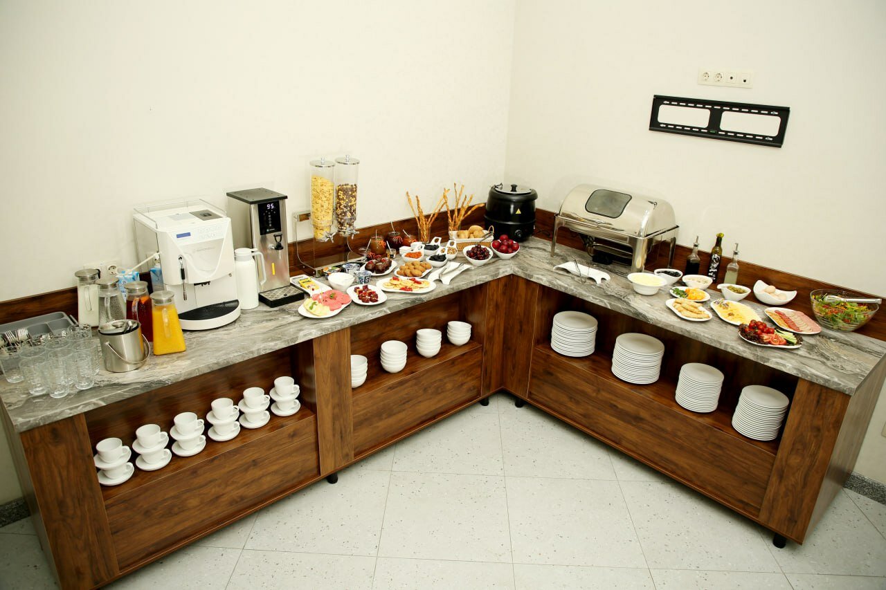 Фото Parklane Hotel