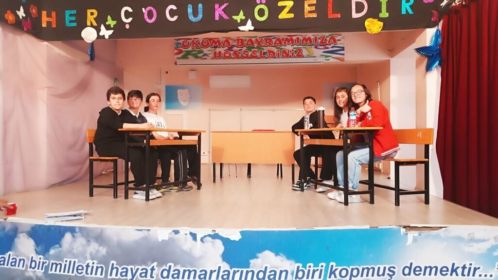 School Nebahat Taskin Secondary School, Ankara, photo