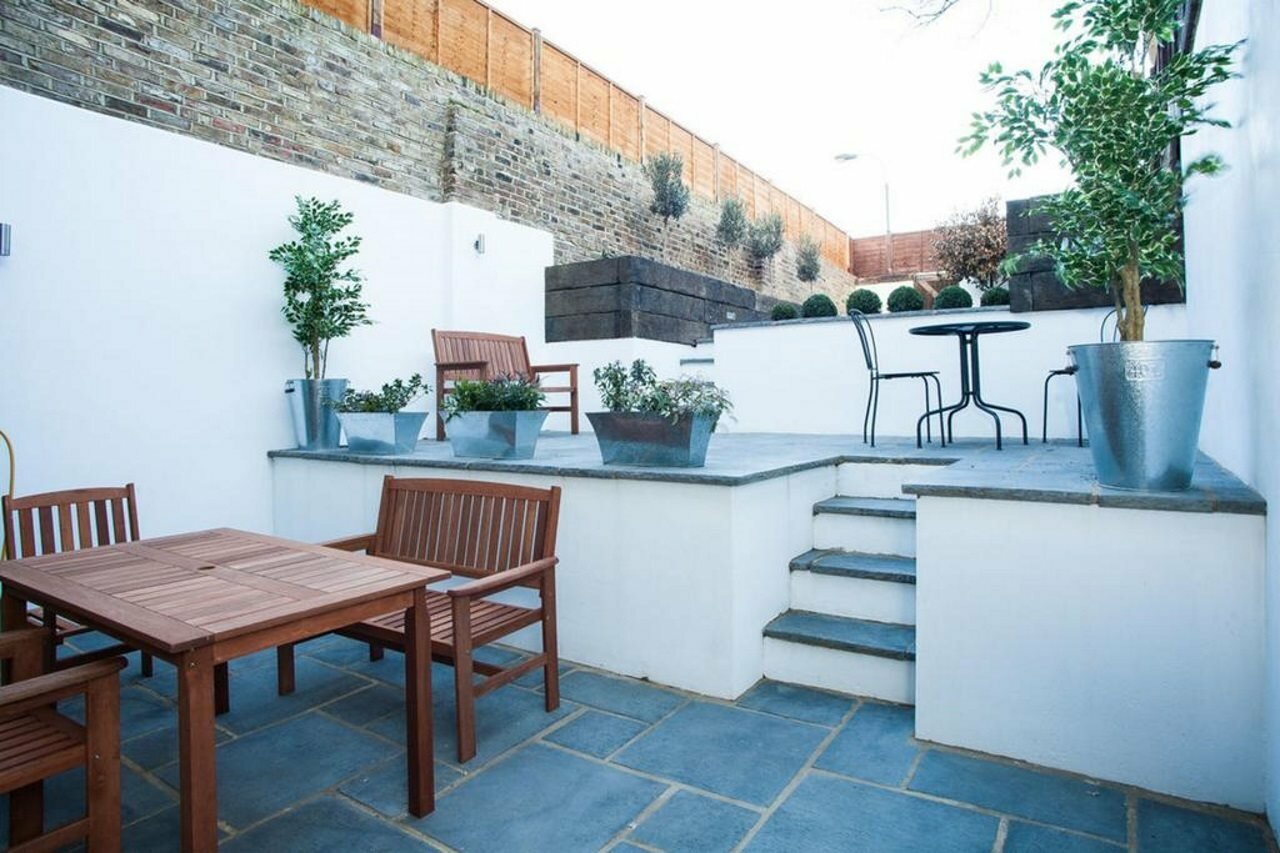 Фото Lamington Apartments