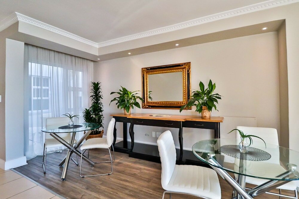 Фото Hermanus Beachfront Lodge