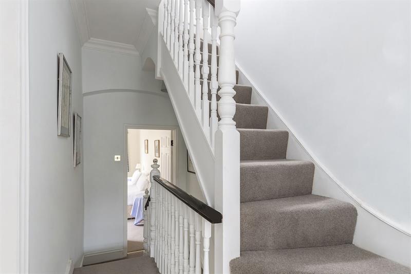 Фото Altido Charming 3 bed house with a rooftop terrace