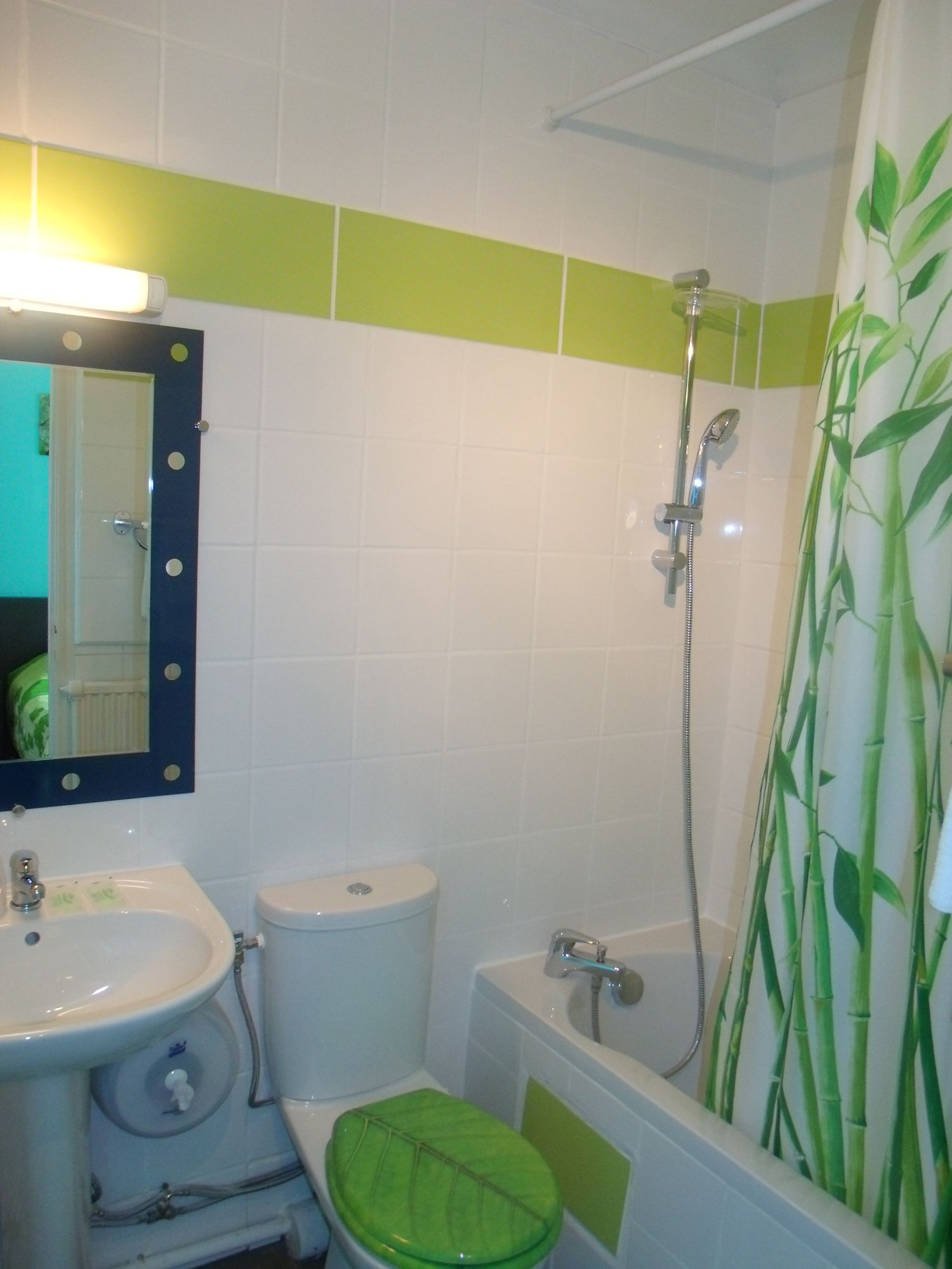 Фото Hôtel Au Spatial