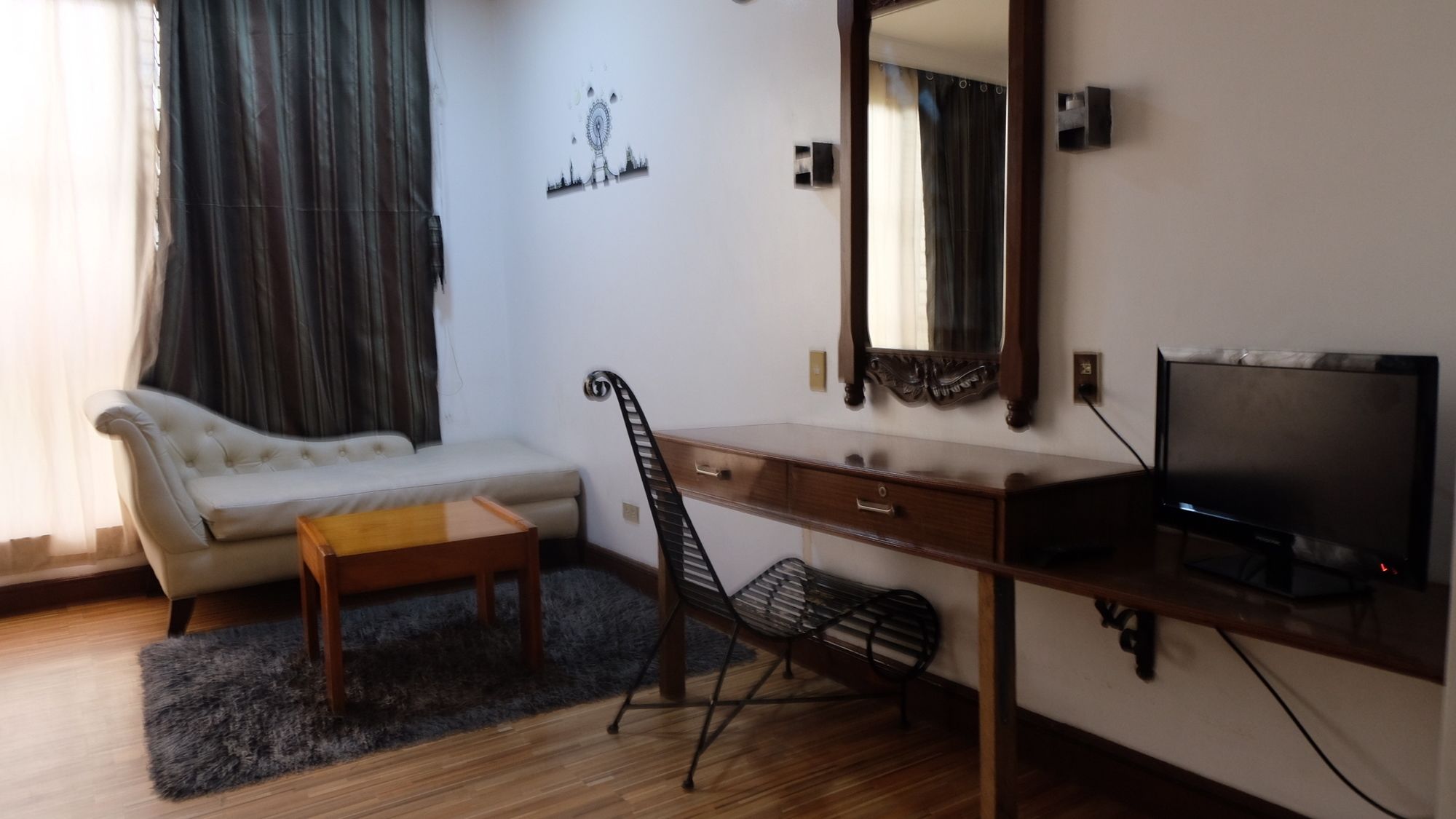 Фото Dejavu Bed and Breakfast