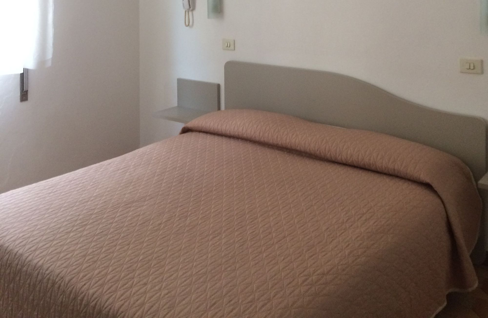 Фото Hotel Benaco Bee Free