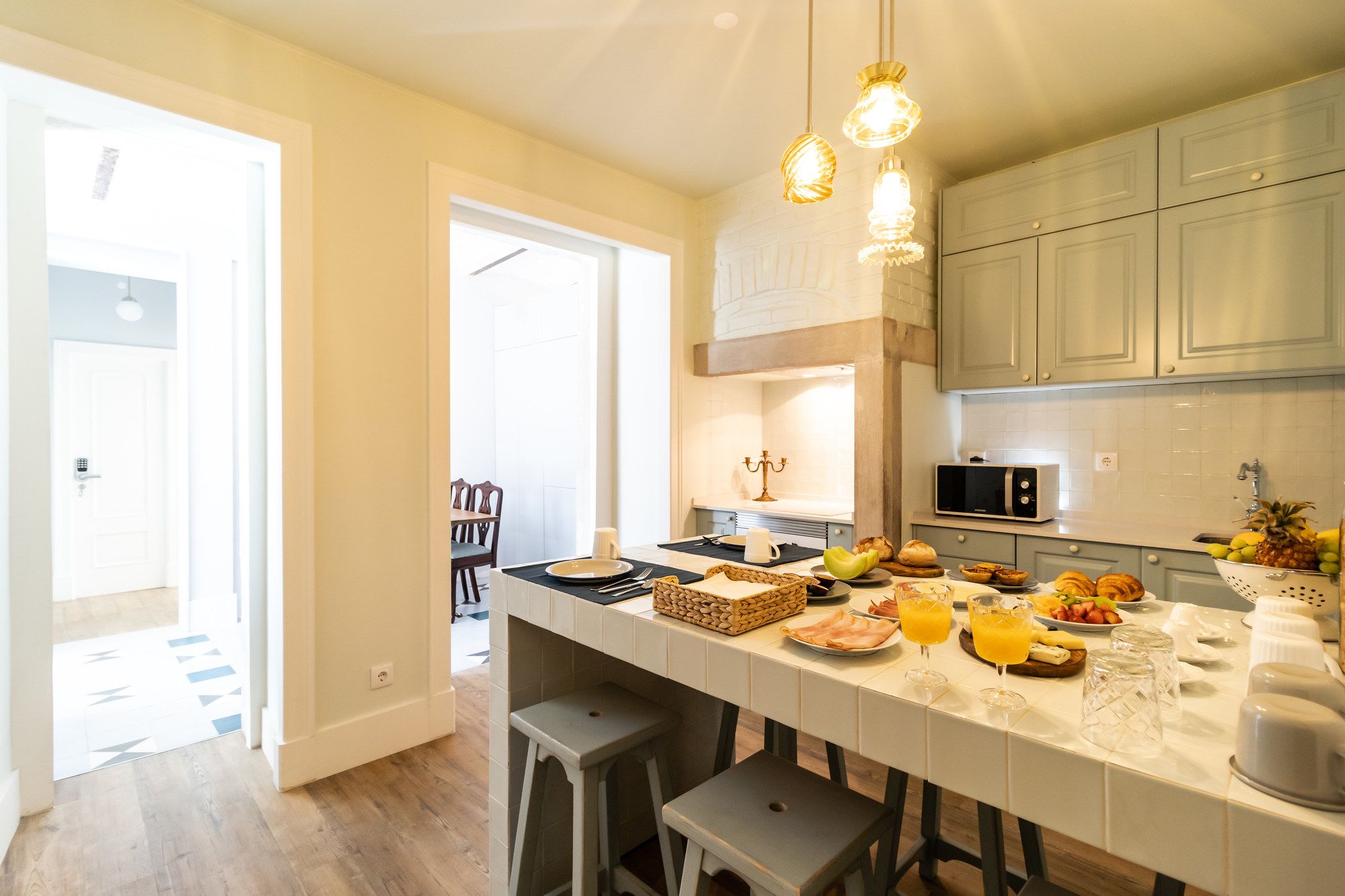 Фото 1898 Home & Suites