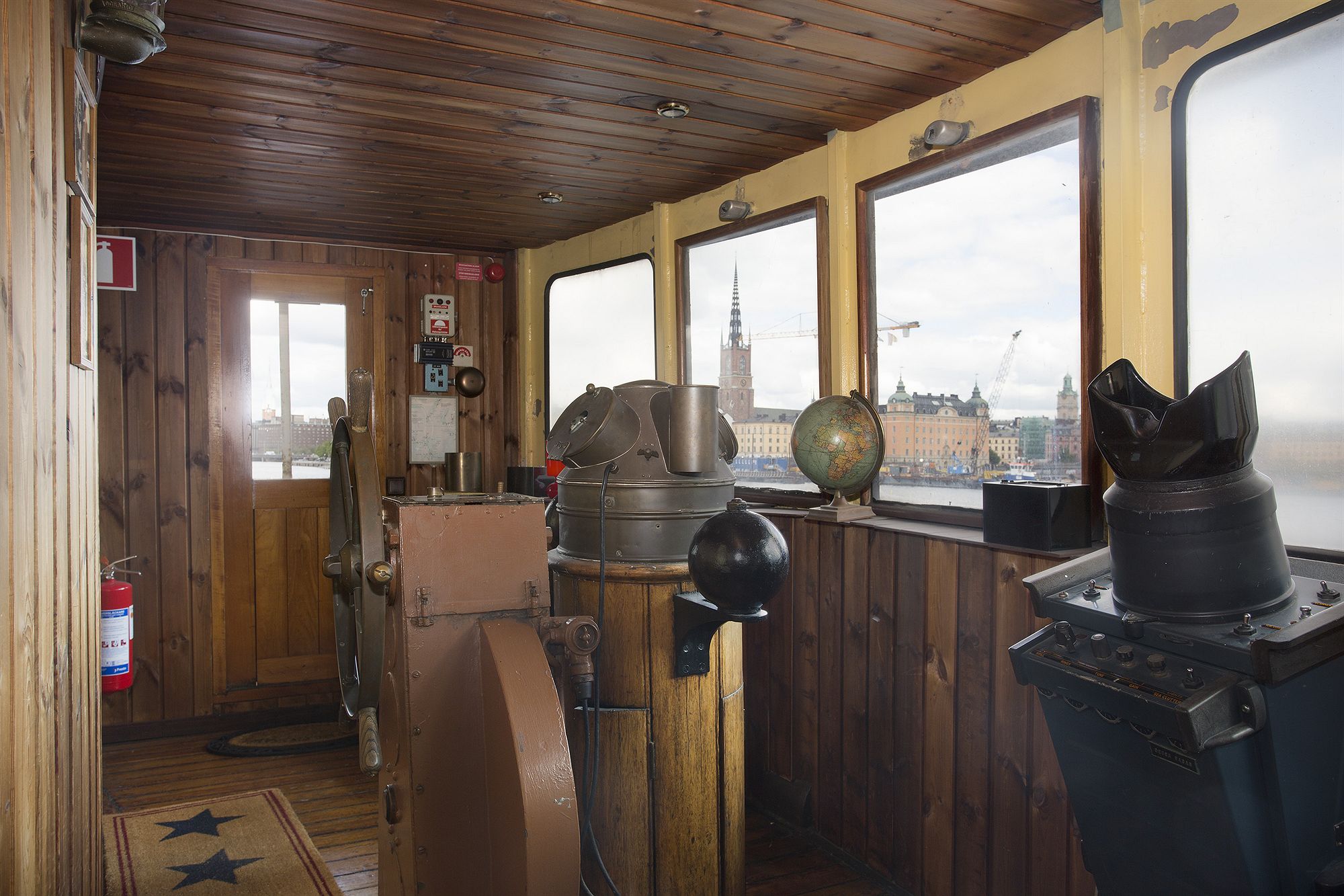 Фото The Red Boat