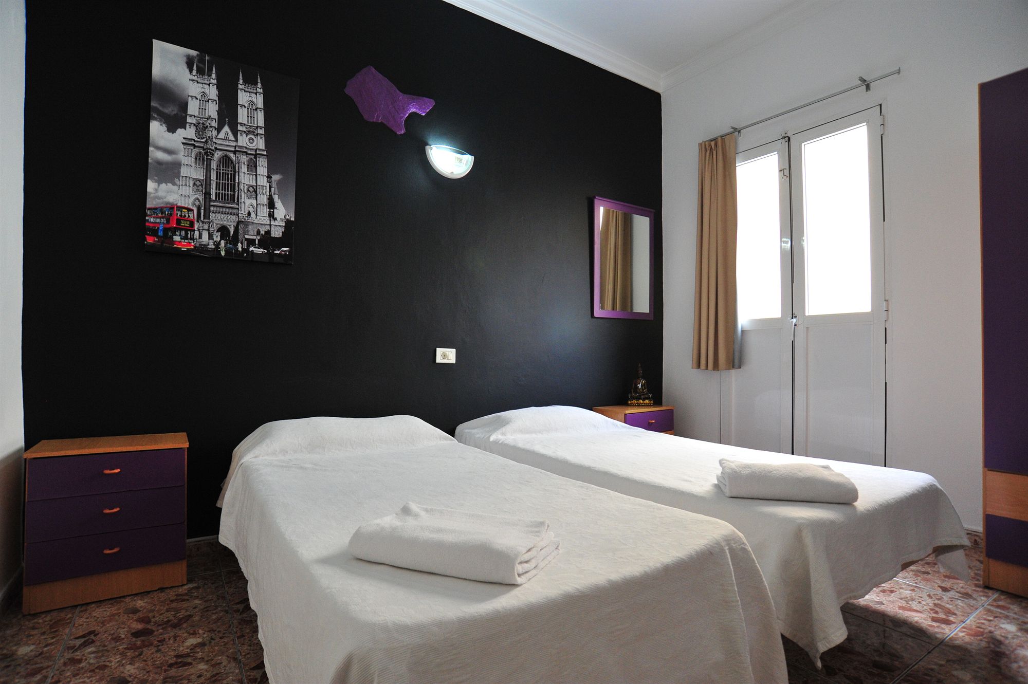 Фото Hostal Alcaravaneras