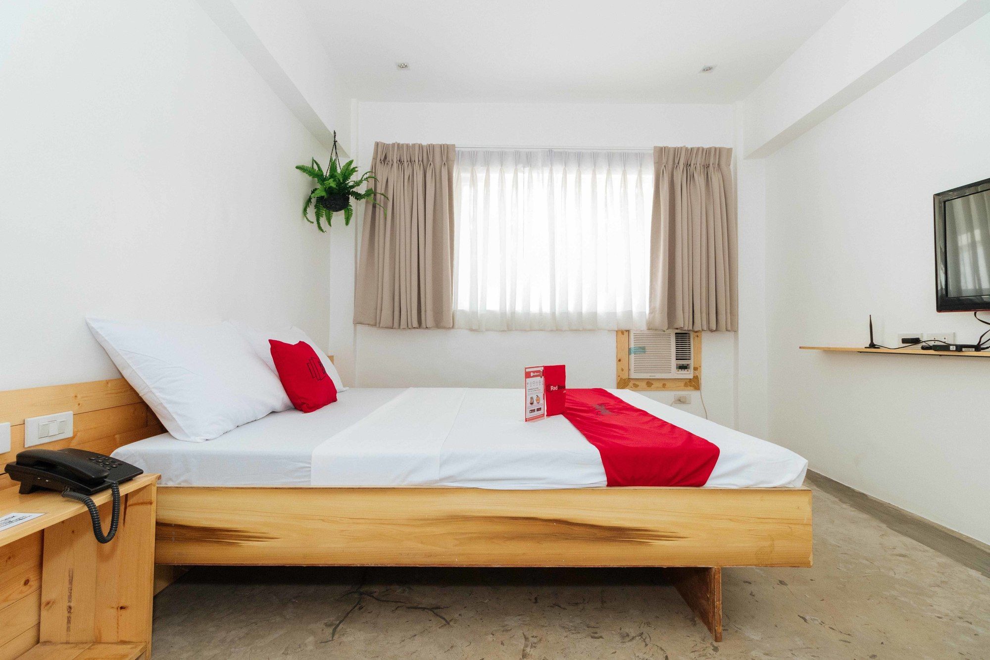 Фото RedDoorz Plus @ Boni Avenue Mandaluyong