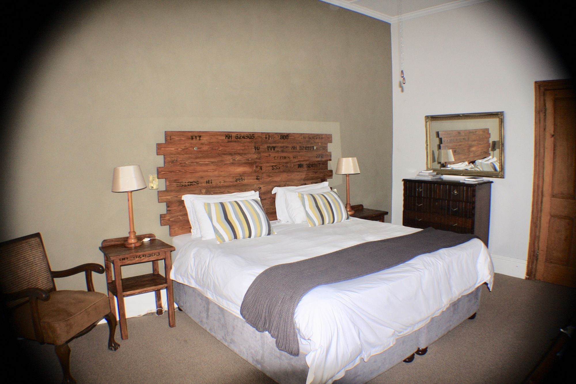 Фото Selborne Bed and Breakfast