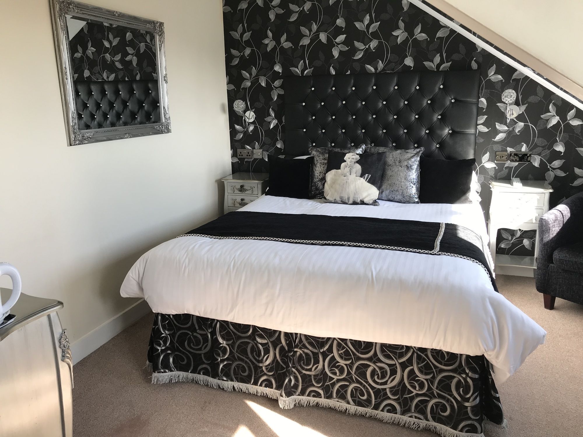 Фото Canterbury Lodge