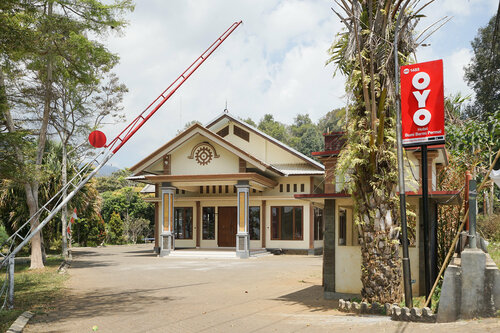 Гостиница Oyo 1483 Hotel Bumi Bermi Permai