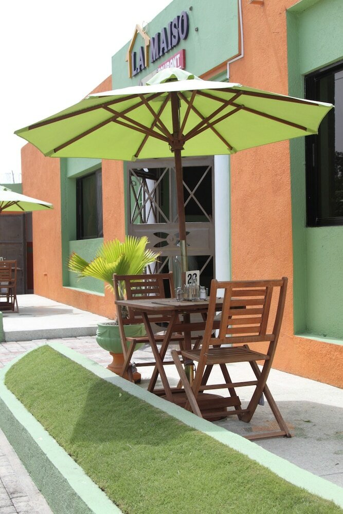 Фото La Maison Hotel