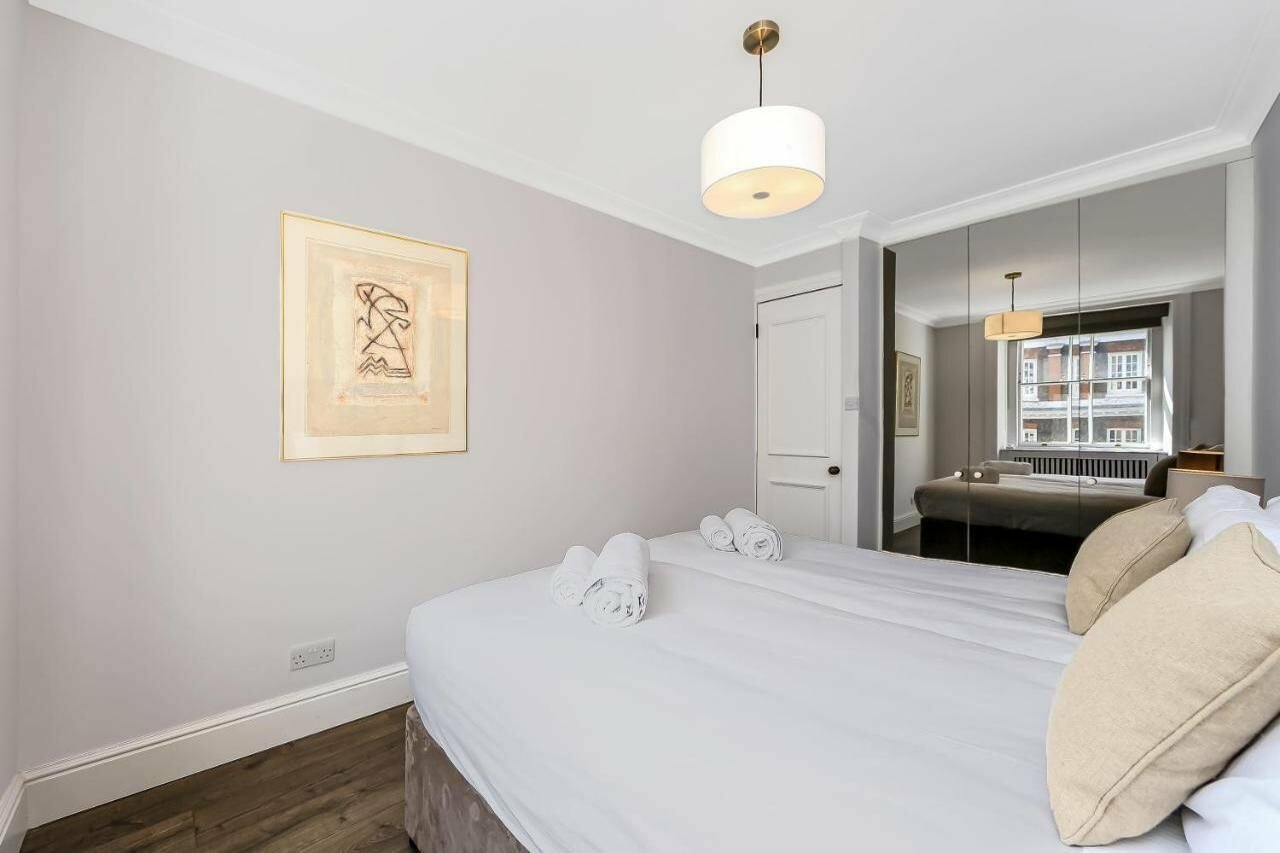 Фото 10 Curzon Street Apartments by Mansley