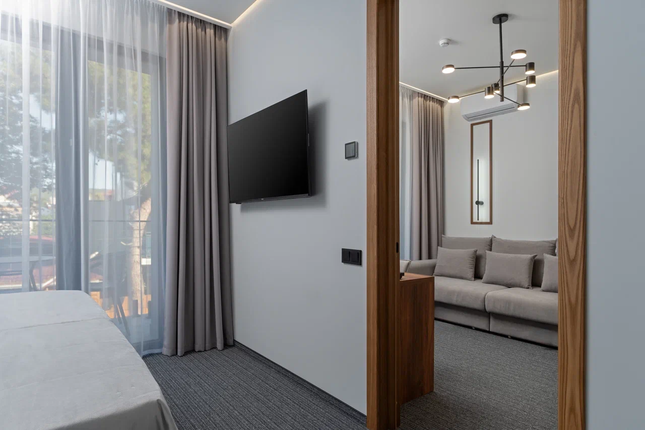 Фото Лазурный