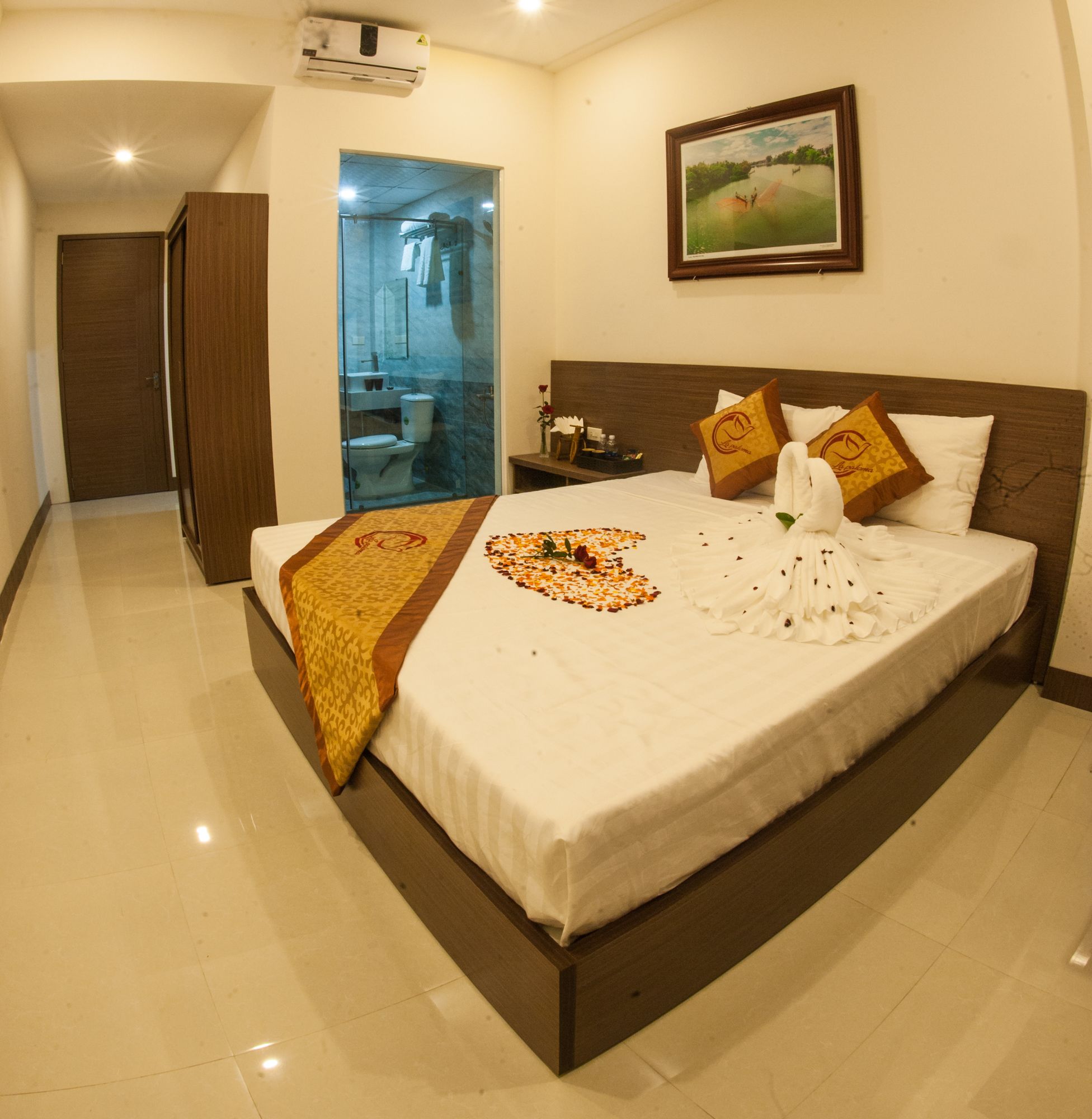 Фото La Paloma Hotel