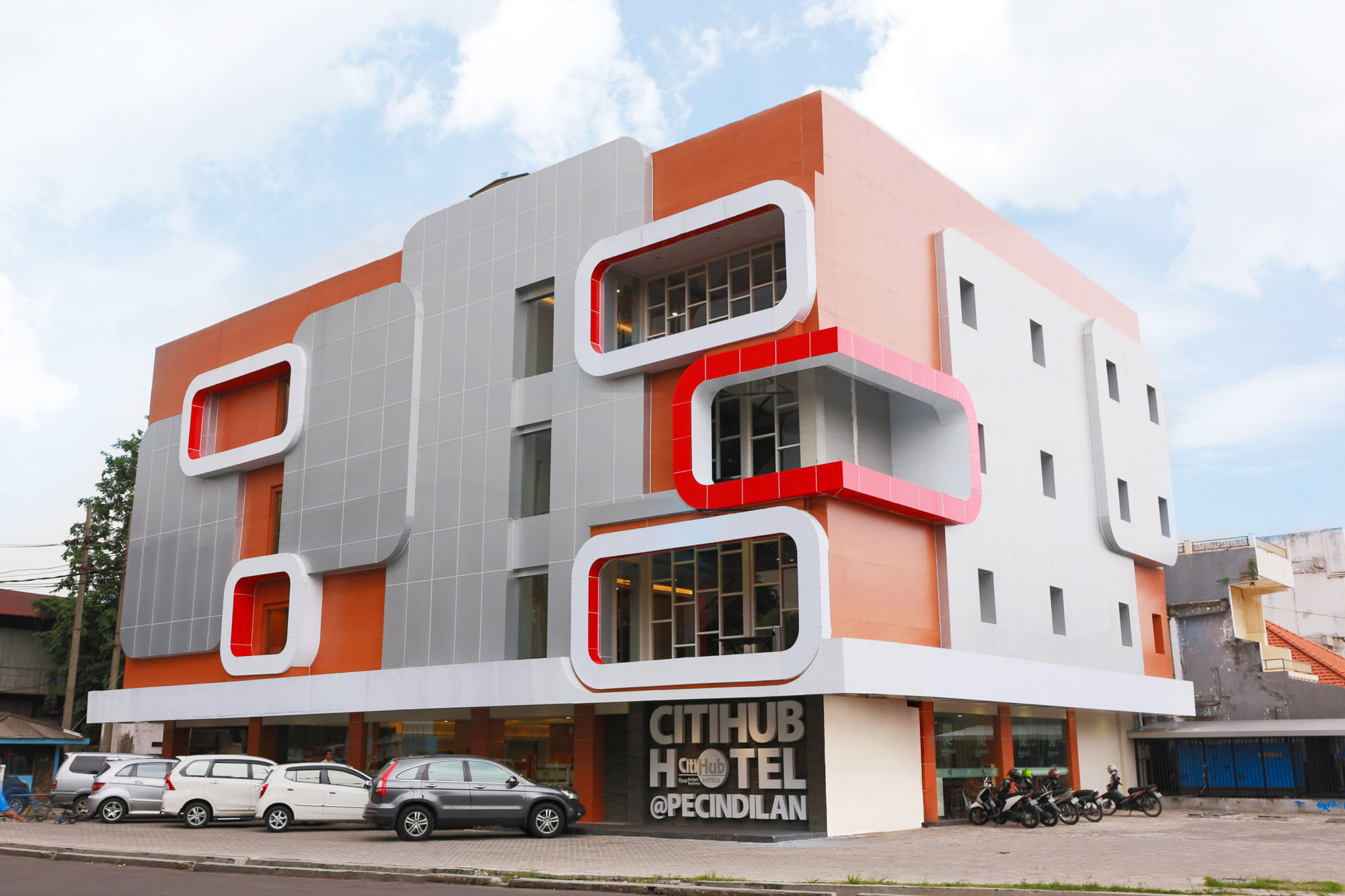 Фото отеля 2