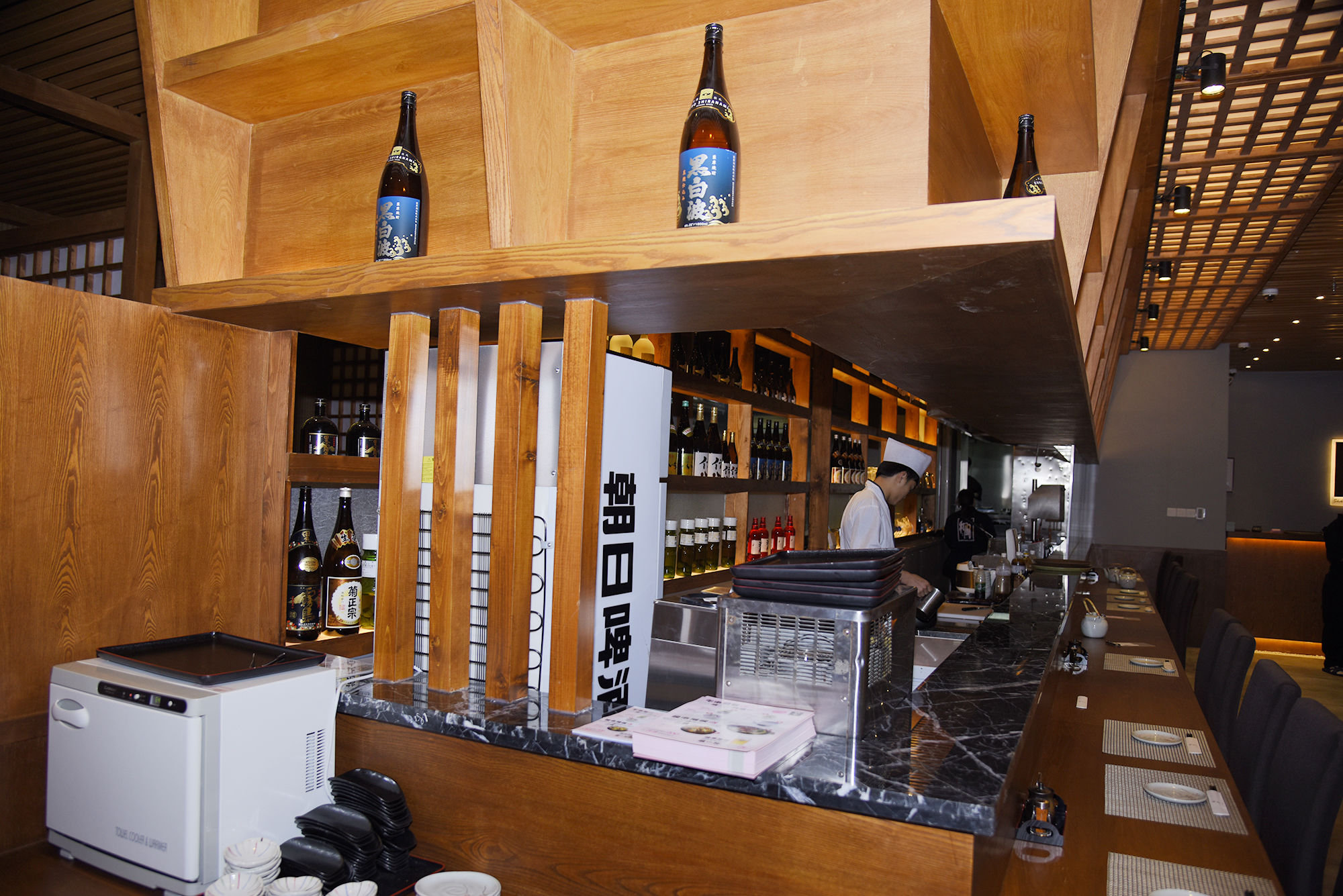 Фото Yuwa Serviced ApartHotel