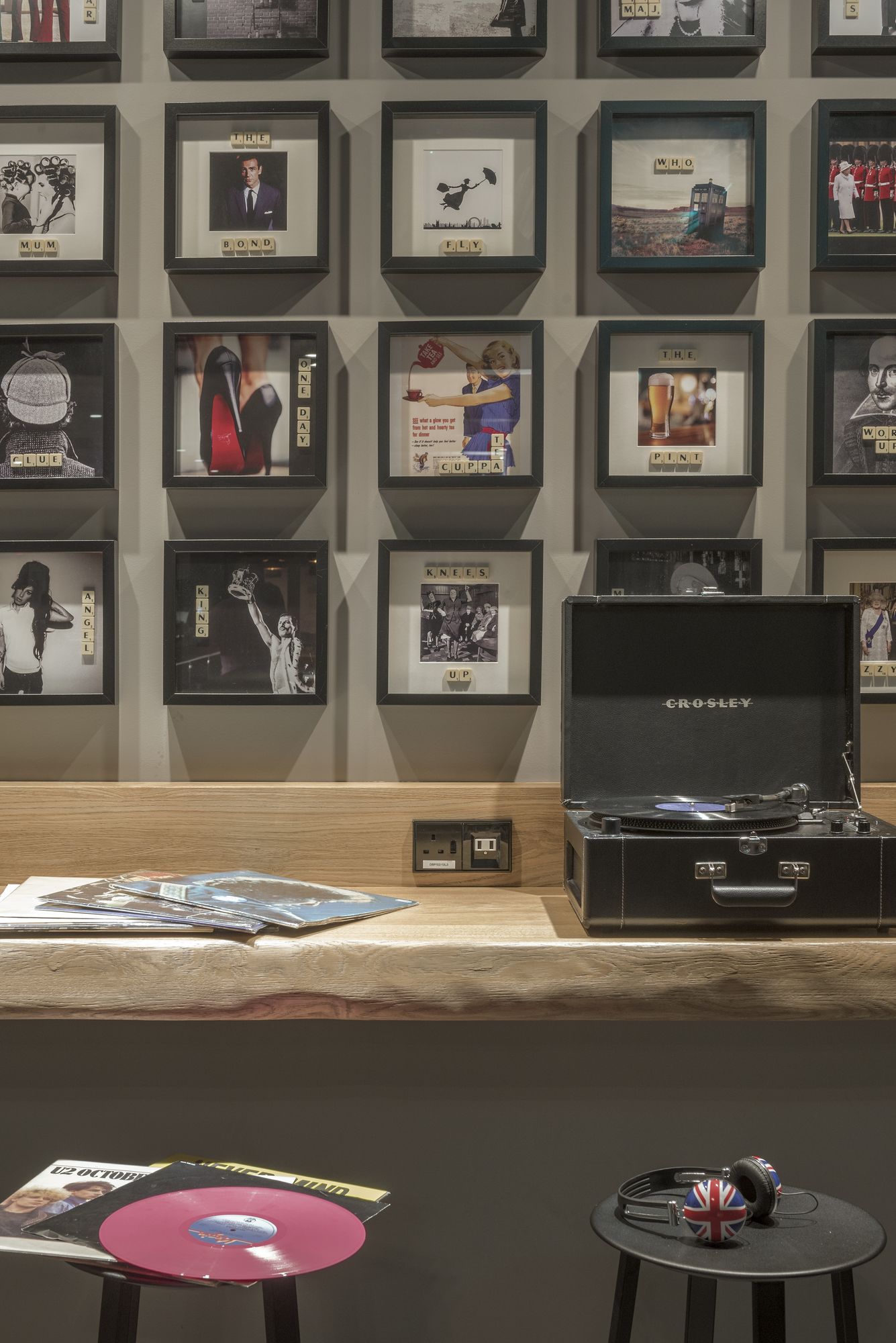 Фото Moxy London Excel
