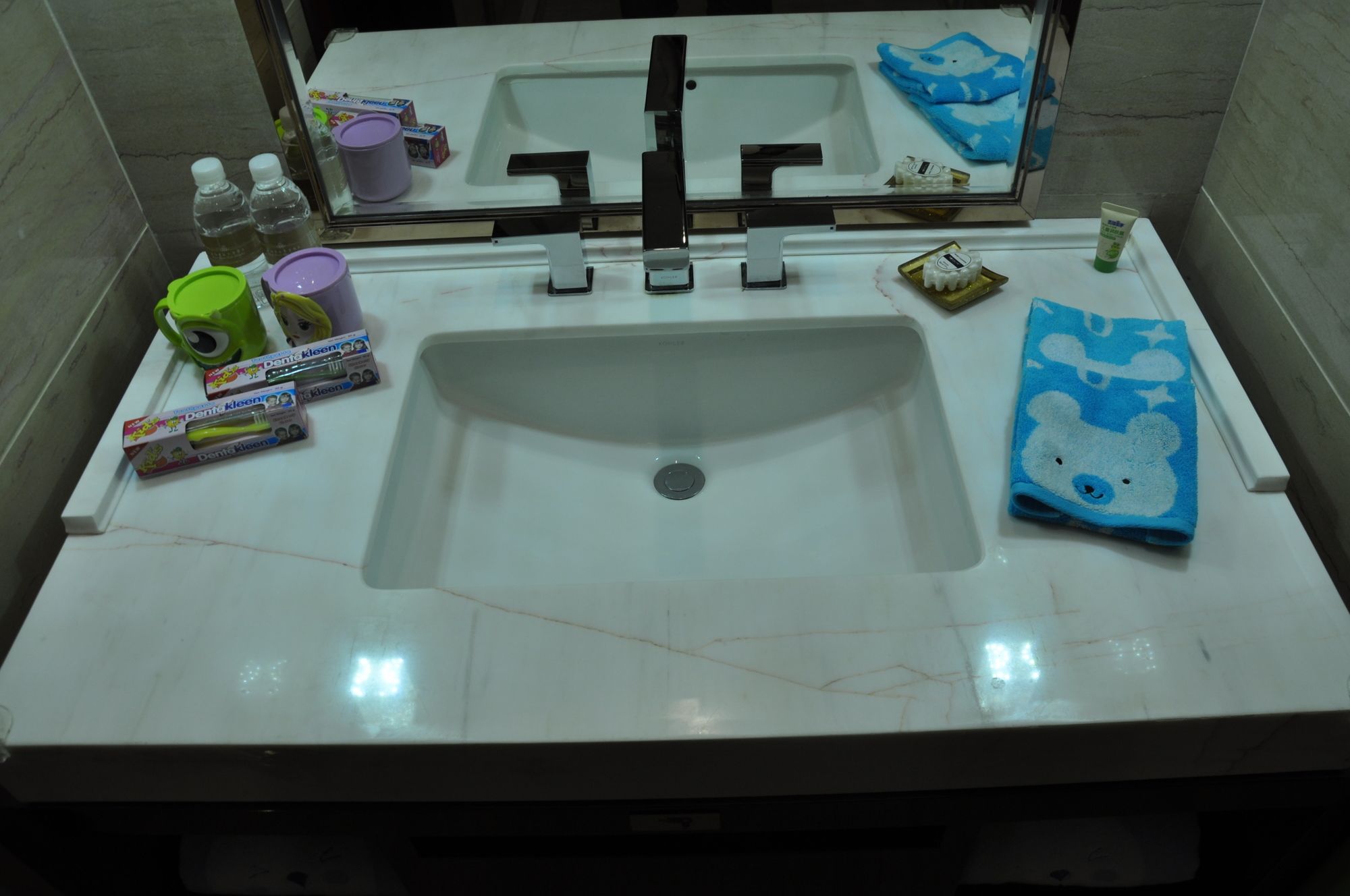 Фото Royal Garden Hotel Shanghai