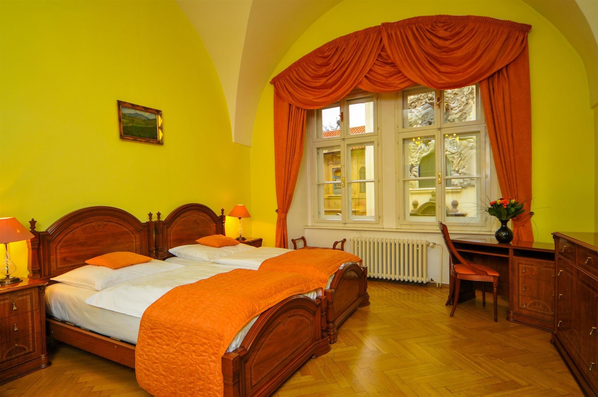 Фото Josephine Old Town Square Hotel - Czech Leading Hotels