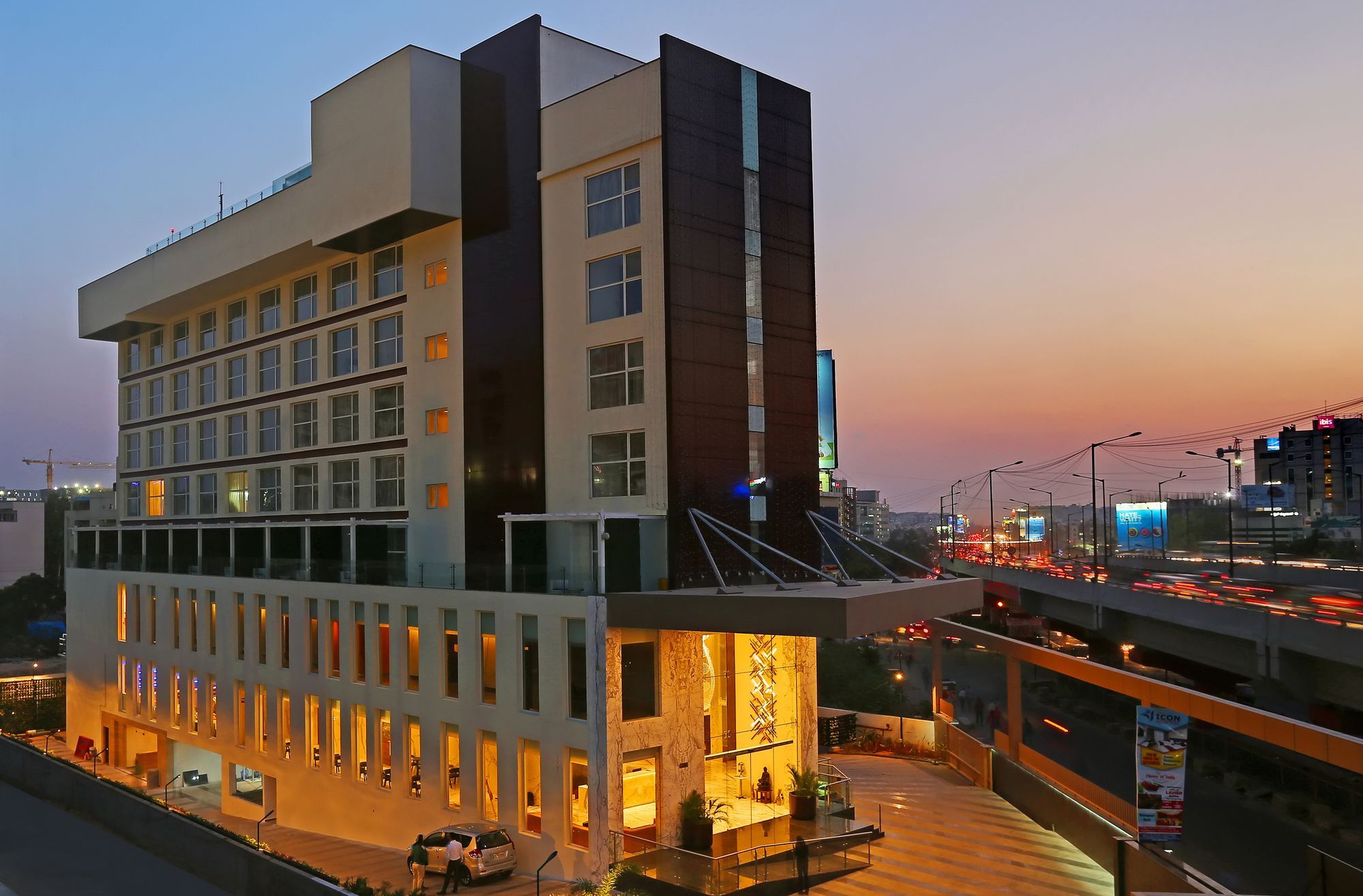 Фото Bhagini Icon Premier Hotel