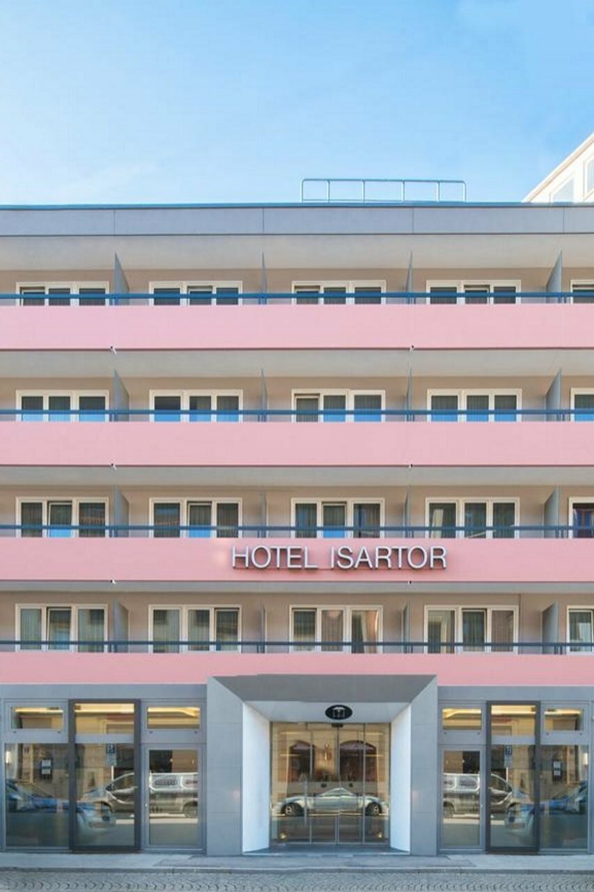 Фото отеля 2