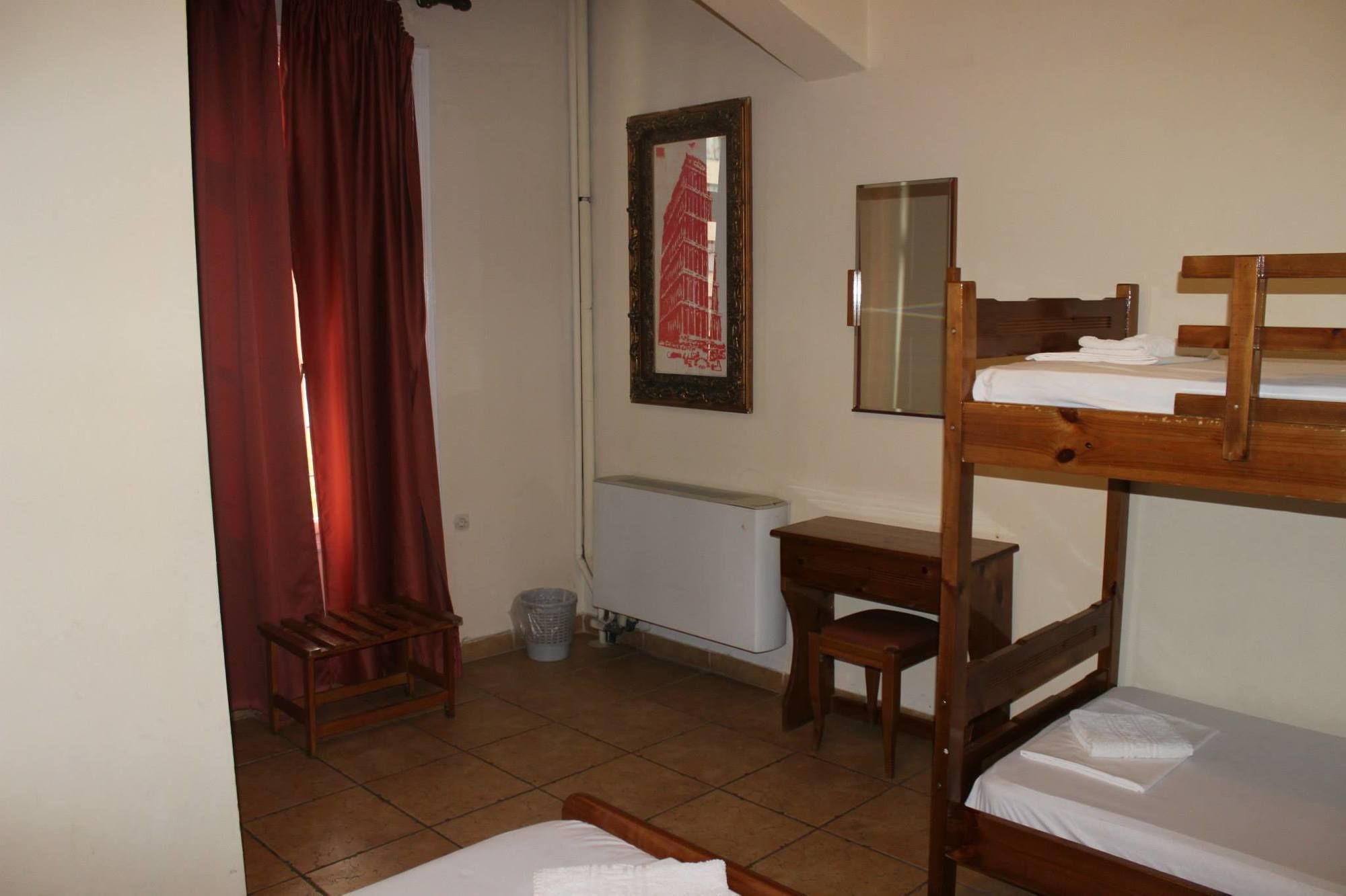 Фото Fivos Hotel - Hostel