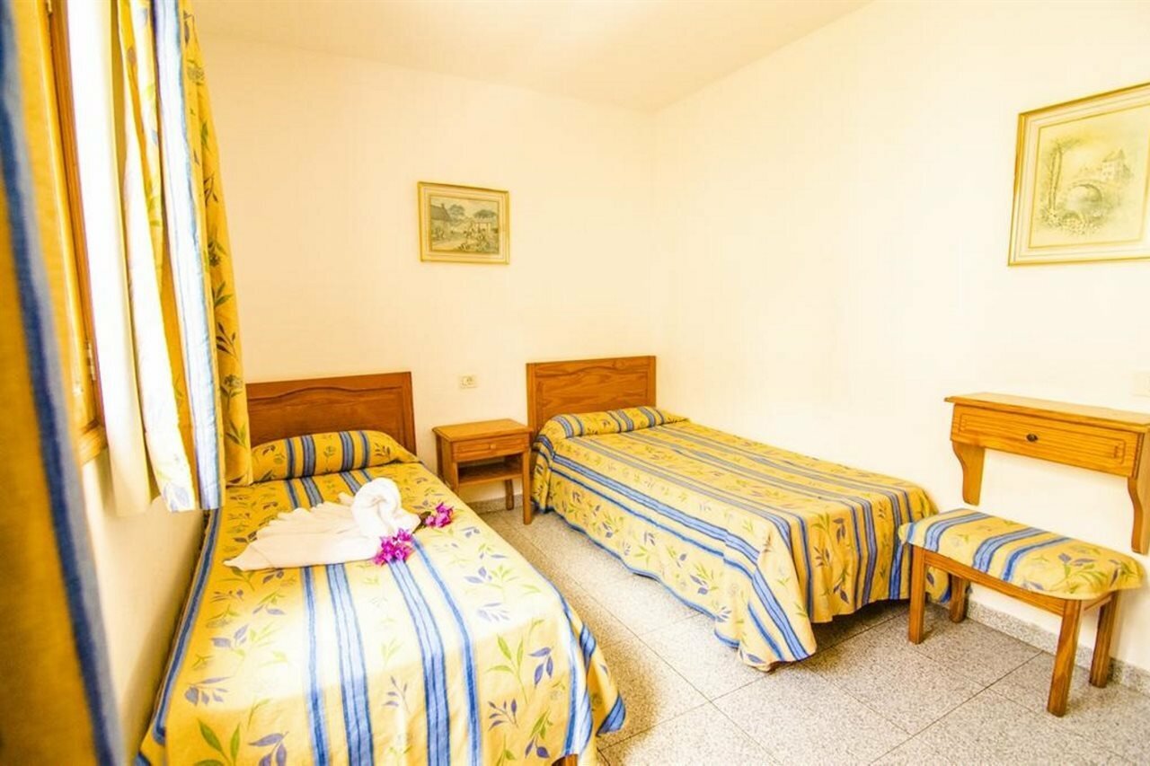 Фото Apartamentos Sol y Paz