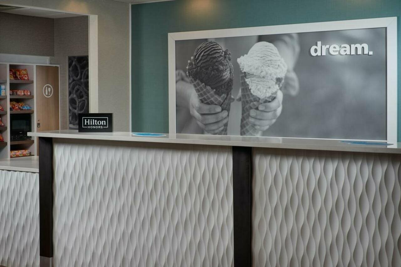 Фото Hampton Inn & Suites Oxford Anniston