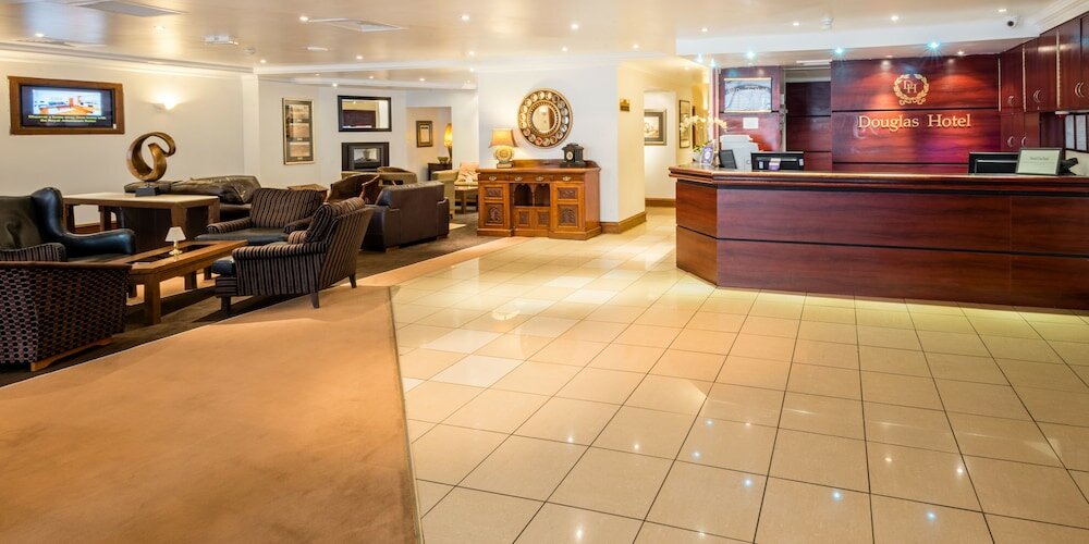 Фото Aberdeen Douglas Hotel