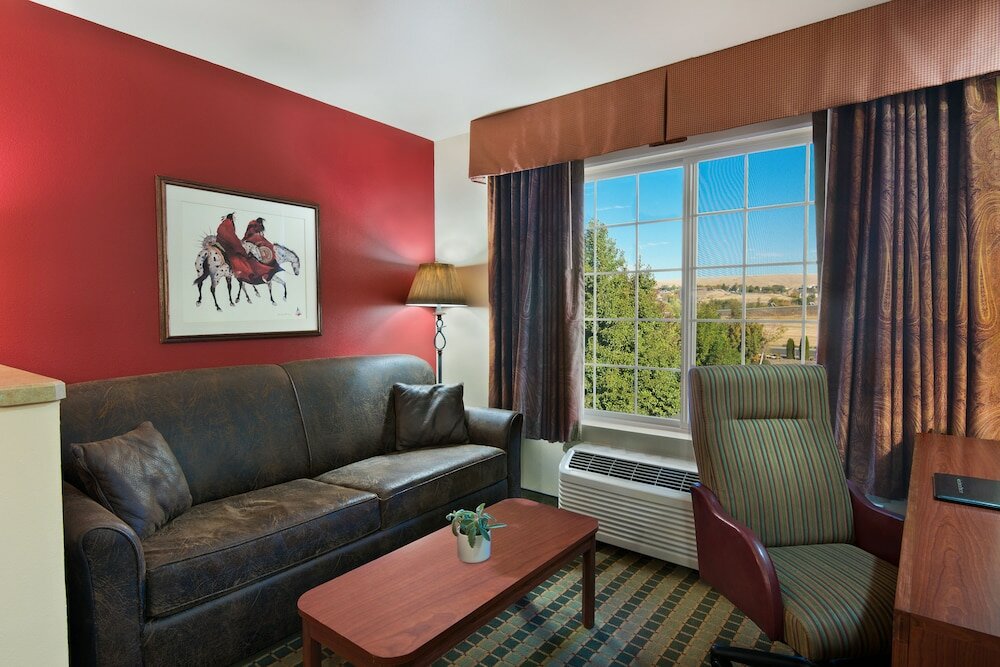 Фото Oxford Suites Pendleton