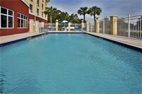 Гостиница Holiday Inn Express St. Petersburg North, an Ihg Hotel в Сент-Питерсберге