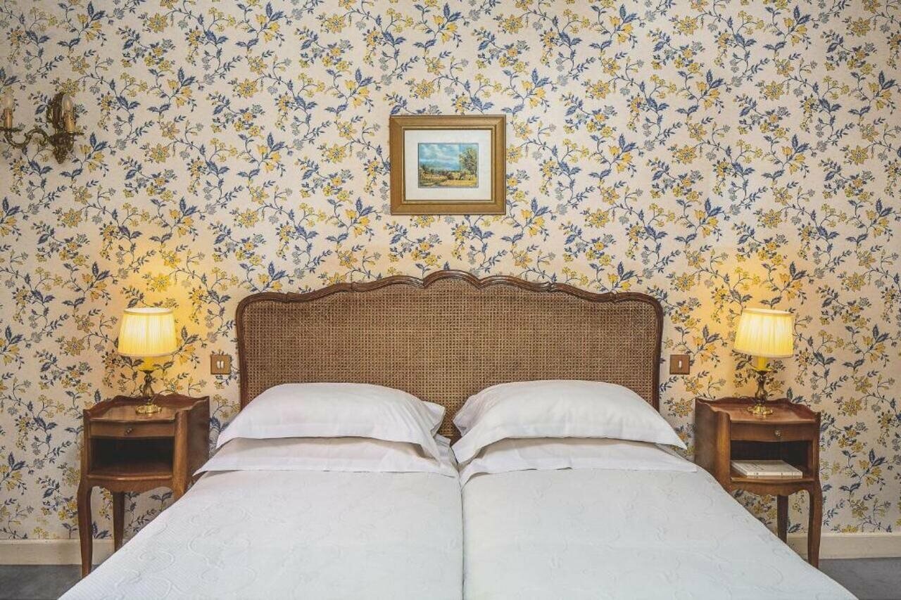 Фото Hôtel des Grandes Ecoles