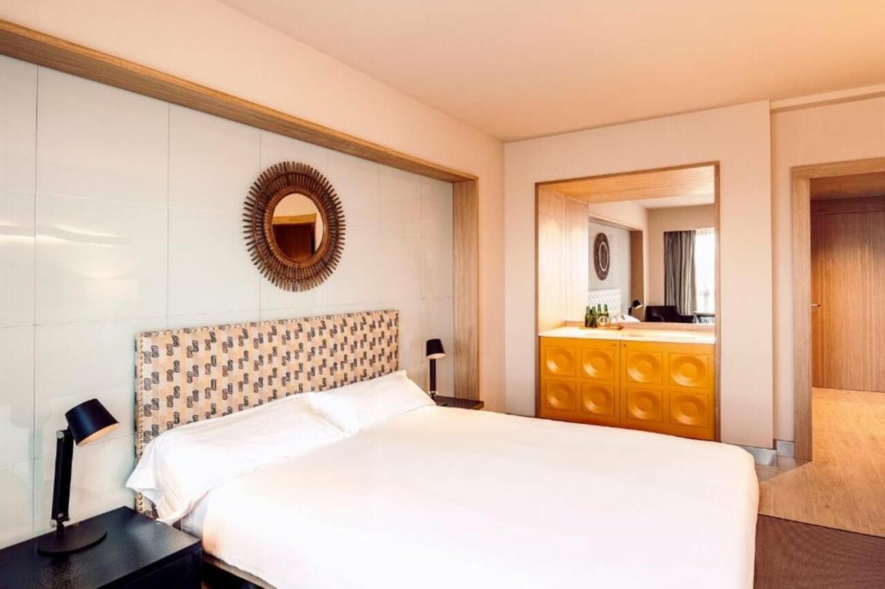 Фото Barceló León Conde Luna