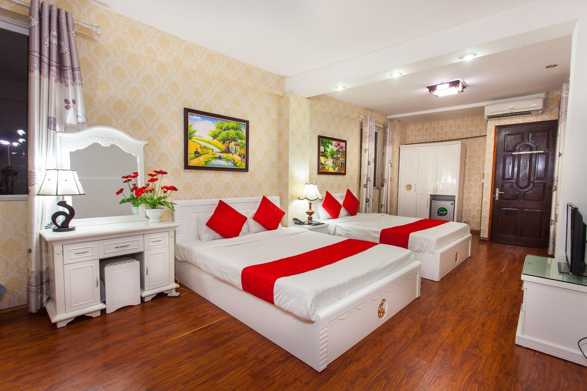 Фото Hanoi Daisy Hotel
